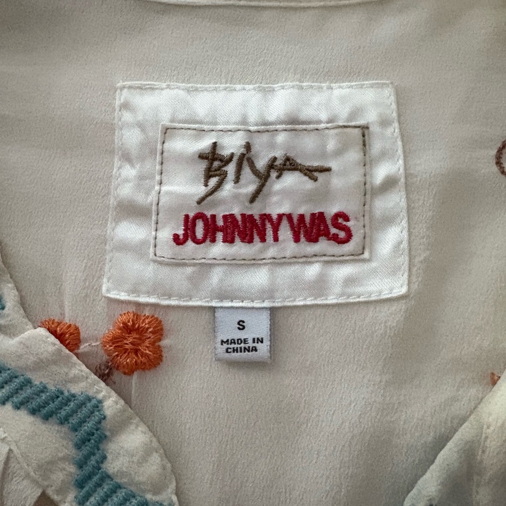 Johnny Was Embroidered White Tunic with Multicolor Patterns - Picture 12 of 13